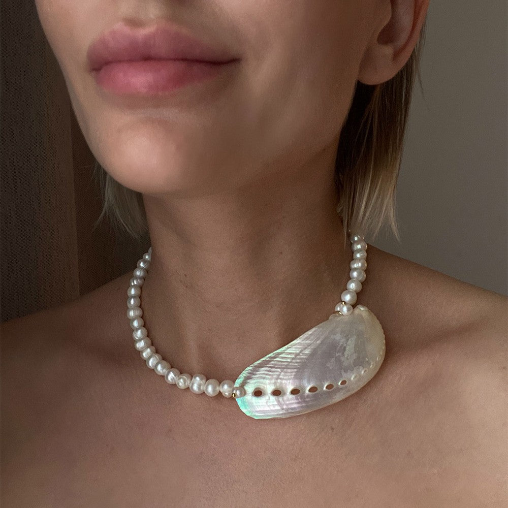 Handmade Natural Seashell Pendant Necklace Ocean Style Layering Chain
