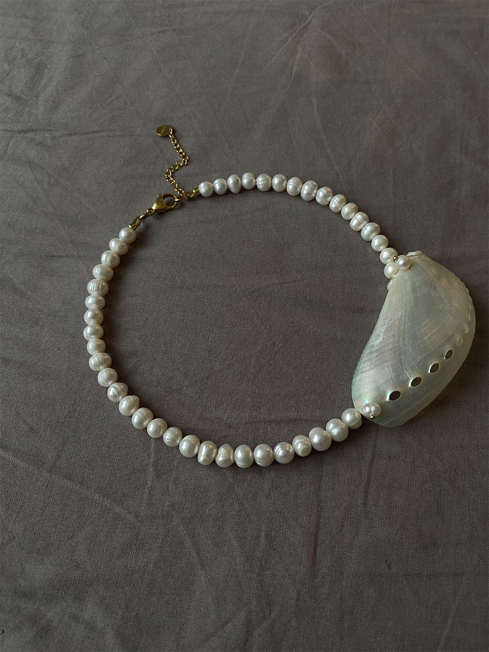 Handmade Natural Seashell Pendant Necklace Ocean Style Layering Chain