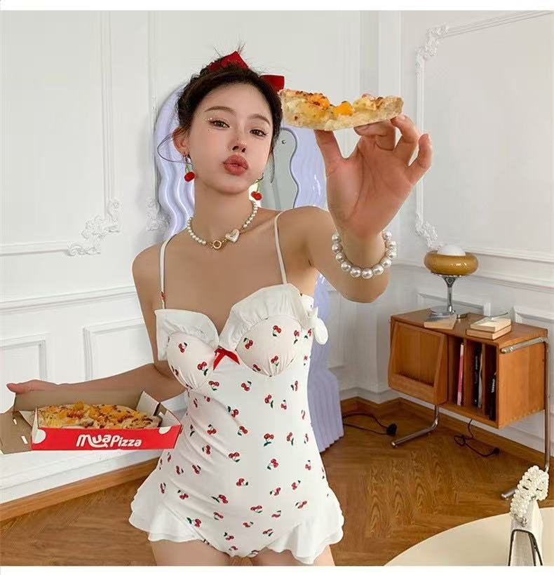 Maillot de bain une pièce Cherry Girl, style coréen Ins, bordure en dentelle florale, doux, tenue de plage pour étudiante